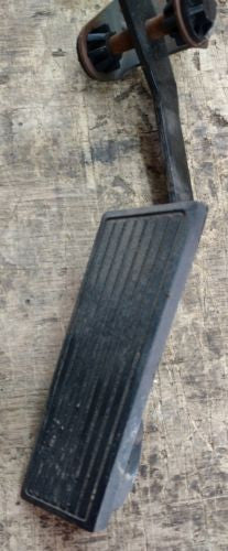 97-06 Jeep Wrangler TJ Accelerator Gas Pedal Assembly