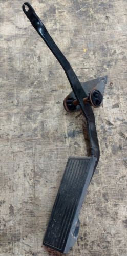 97-06 Jeep Wrangler TJ Accelerator Gas Pedal Assembly